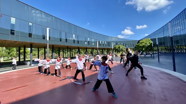Melihat Merpati Putih Nederland berlatih, Warga Belanda Tertarik Pencak Silat