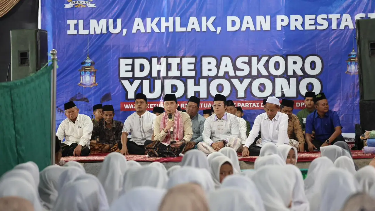 Wakil Ketua MPR RI sekaligus Ketua Fraksi Partai Demokrat DPR RI, EBY (Ibas), melanjutkan rangkaian Reses 2026 dengan menghadiri buka puasa bersama di Pondok Pesantren Syarifatul Ulum, Kamis 26 Februari 2026 (Istimewa)