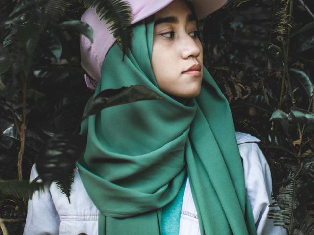 Tutorial Hijab Pashmina Simple Remaja