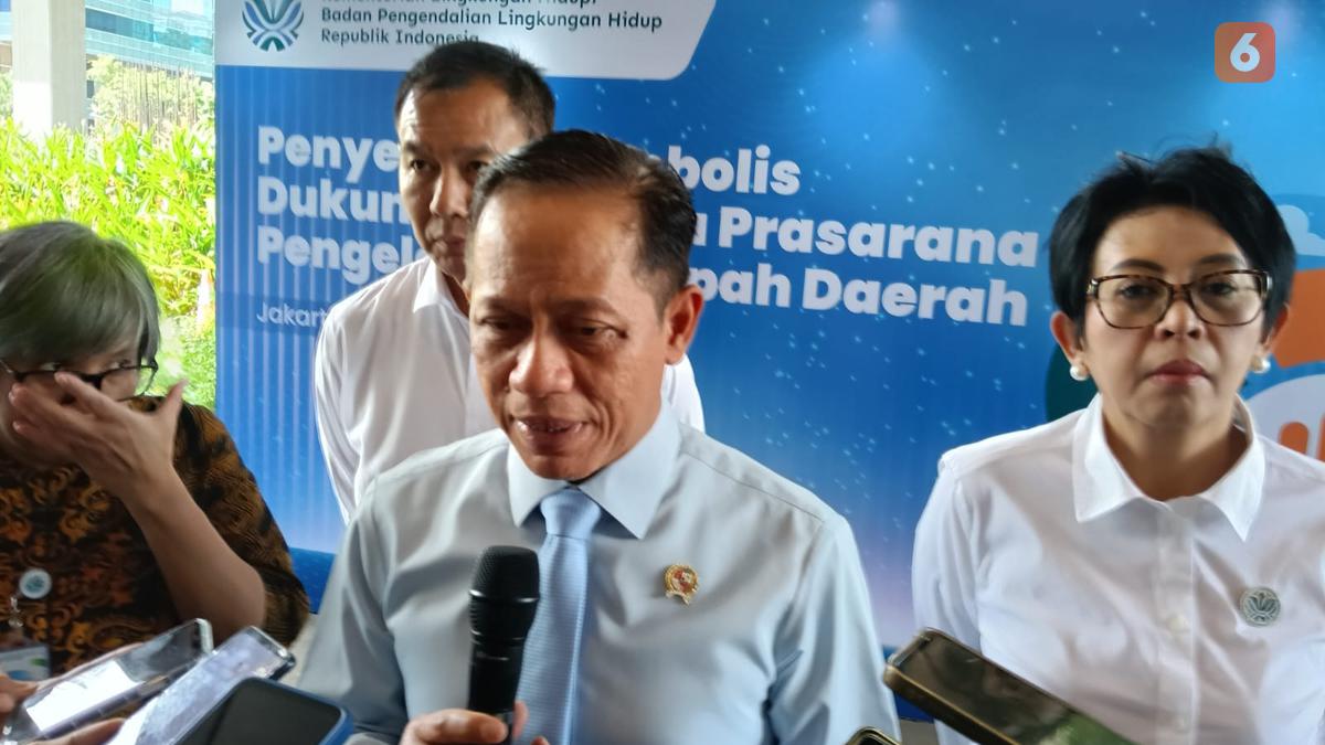 Menteri LH Pantau 5 DAS Terdampak Banjir Bandang Sumut, Sebut Tak Semua Kayu Hanyut Akibat Aktivitas Manusia