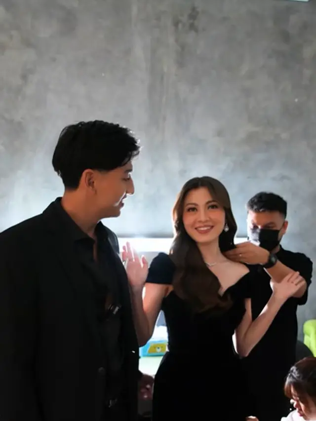6 Potret di Balik Layar Prewedding Harris Vriza dan Haviza Devi, Hari Bahagia Semakin Dekat