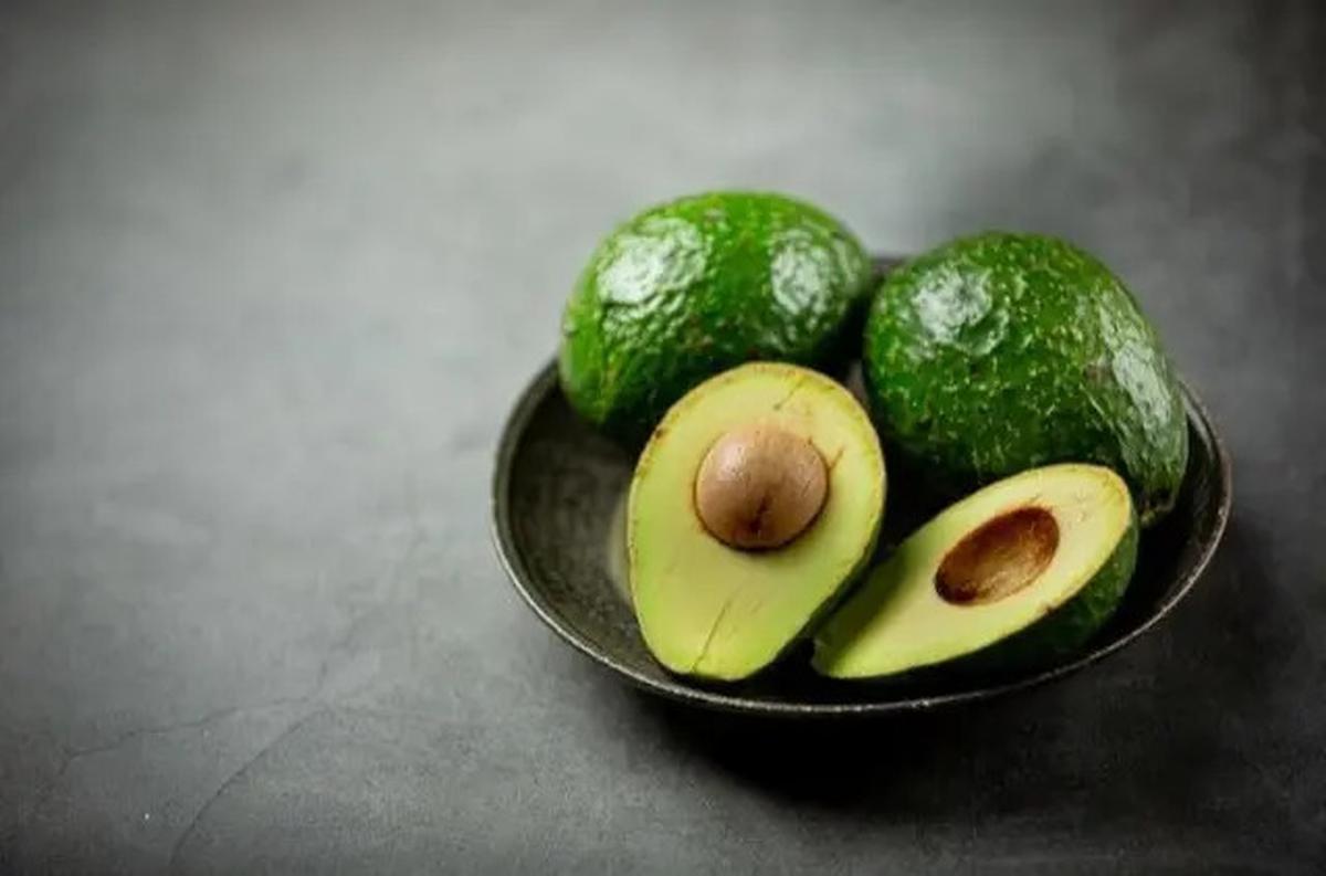 7 Buah untuk Menurunkan Kolesterol Tinggi Secara Efektif