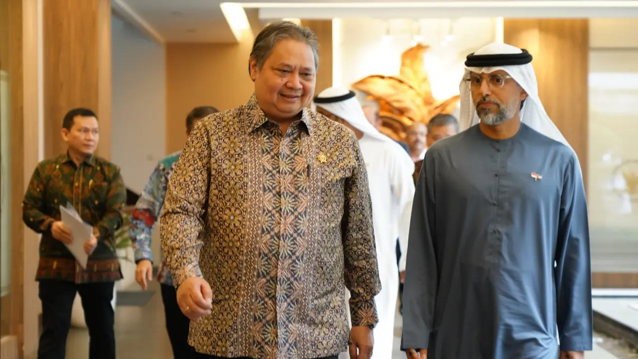 Menteri Koordinator Bidang Perekonomian Airlangga Hartarto menerima kunjungan Menteri Energi dan Infrastruktur Persatuan Emirat Arab Suhail Mohamed Al Mazrouei. (Foto: ekon.go.id)