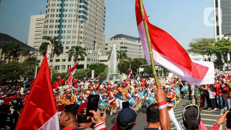 Kirab bendera Merah Putih dan naskah Teks Proklamasi menuju IKN