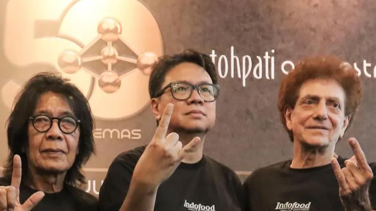 FOTO: Grup Band Legendaris God Bless Siap Kolaborasi dengan Tohpati Orchestra di Konser Emas 50 Tahun