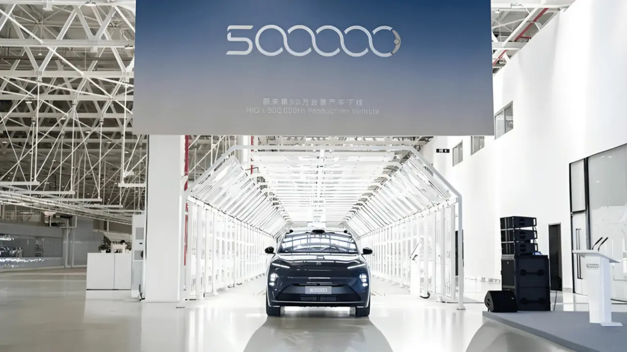 Nio Cetak Sejarah Produksi 500 Ribu Unit Mobil Listrik (Carnewschina)