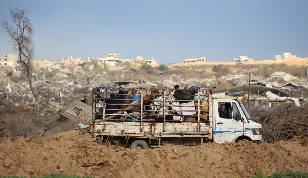 Untuk diketahui, sejak serangan besar-besaran militer Israel di Gaza pada 7 Oktober 2023 lalu, 47.000 warga Palestina tewas dan 111.000 lainnya mengalami luka. Mayoritas korban dari perang tersebut adalah perempuan dan anak-anak. (Eyad BABA/AFP)