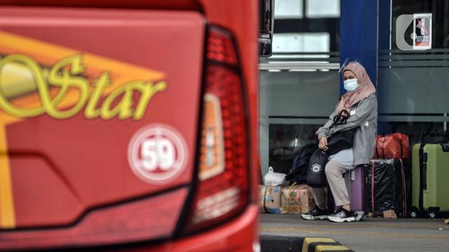 FOTO: Libur Panjang, Jumlah Penumpang Bus AKAP di Terminal Pulogebang Meningkat