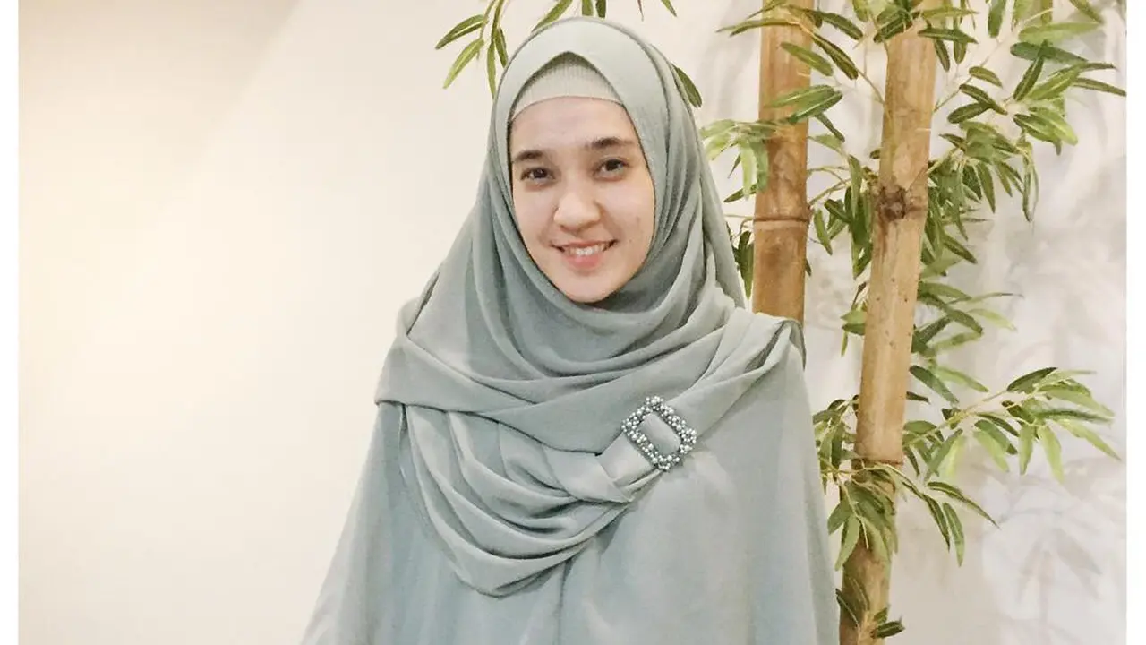[Bintang] Dhini Aminarti