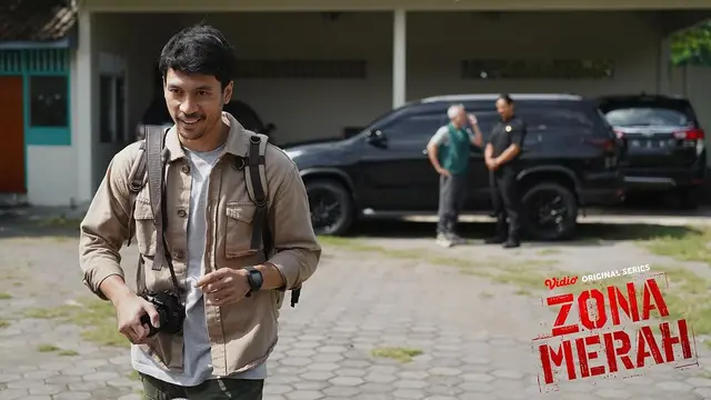 Andri Mashadi sebagai Risang