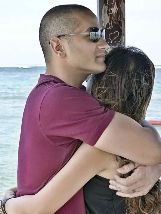 "berhenti menjadi artis Jika Terbukti melakukan penyalahgunaan narkoba" itulah salah satu gerakan guna mengurangi peredaran narkoba di kalangan selebriti yang kembali marak. (Instagram/okankornelius)