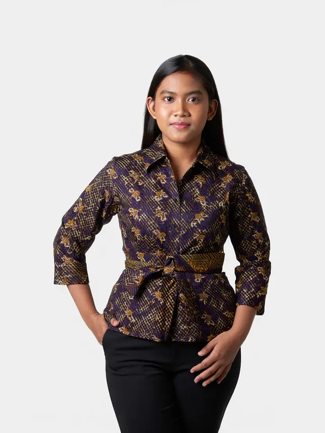 Blouse Batik Wanita Kerja Model Simple Elegan (AI)