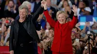 Hillary Clinton mendapatkan dukungan dari sederet artis ternama Hollywood, membuatnya diperkirakan menang (foto: Reuters)