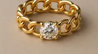 3 Model Cincin Rantai Emas Bermata Permata, Pilihan Unik Muslimah untuk Tampil Anggun dan Berkelas