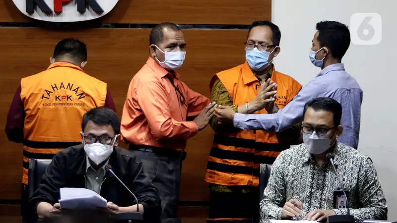 Ditahan KPK, Hakim Itong Isnaeni Hidayat Diberhentikan Sementara