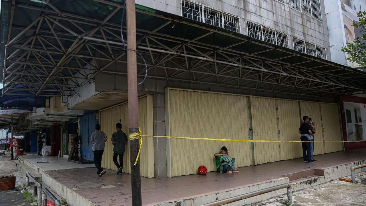 Suasana Glodok Plaza pascakebakaran dahsyat