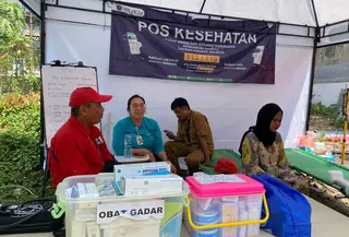 Kebakaran melanda permukiman padat penduduk di Jalan Batu Ceper VIII Nomor 9, Kelurahan Kebon Kalapa, Kecamatan Gambir, Jakarta Pusat. (Liputan6.com/Tisha Maulida Fazriah)