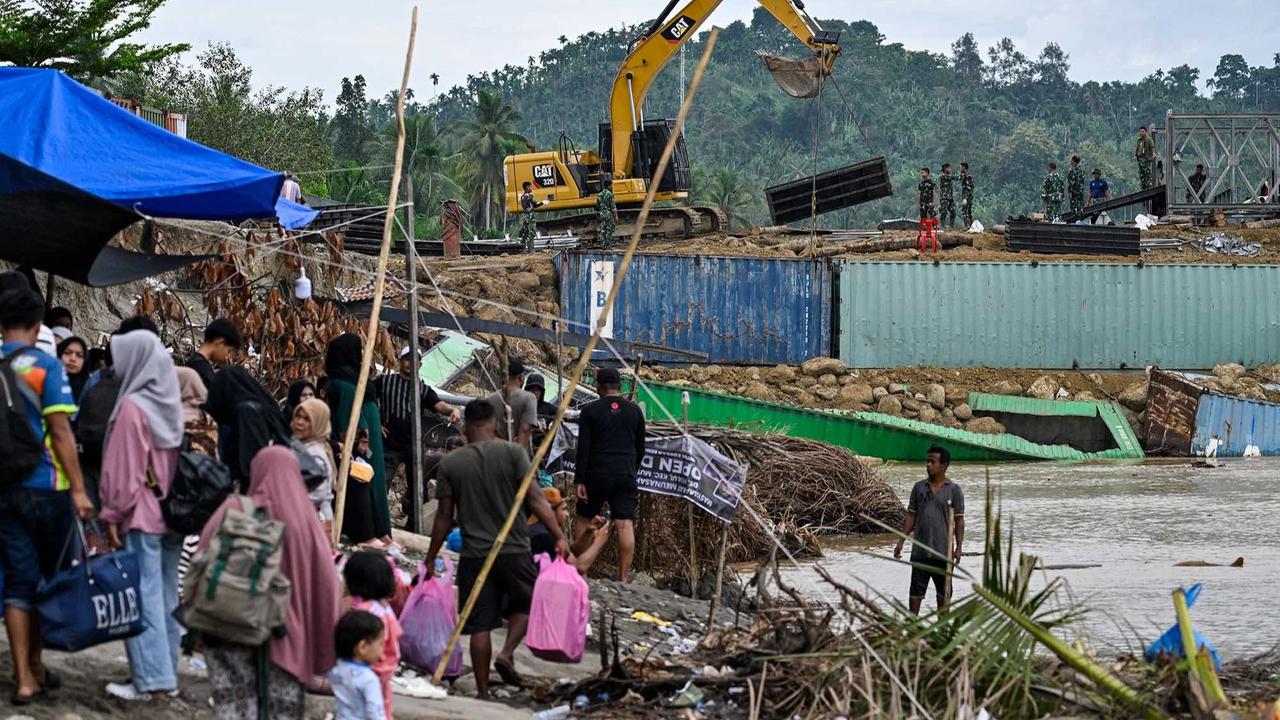 FOTO: Jembatan Bailey di Jalan Lintas Tengah Aceh Hampir Rampung