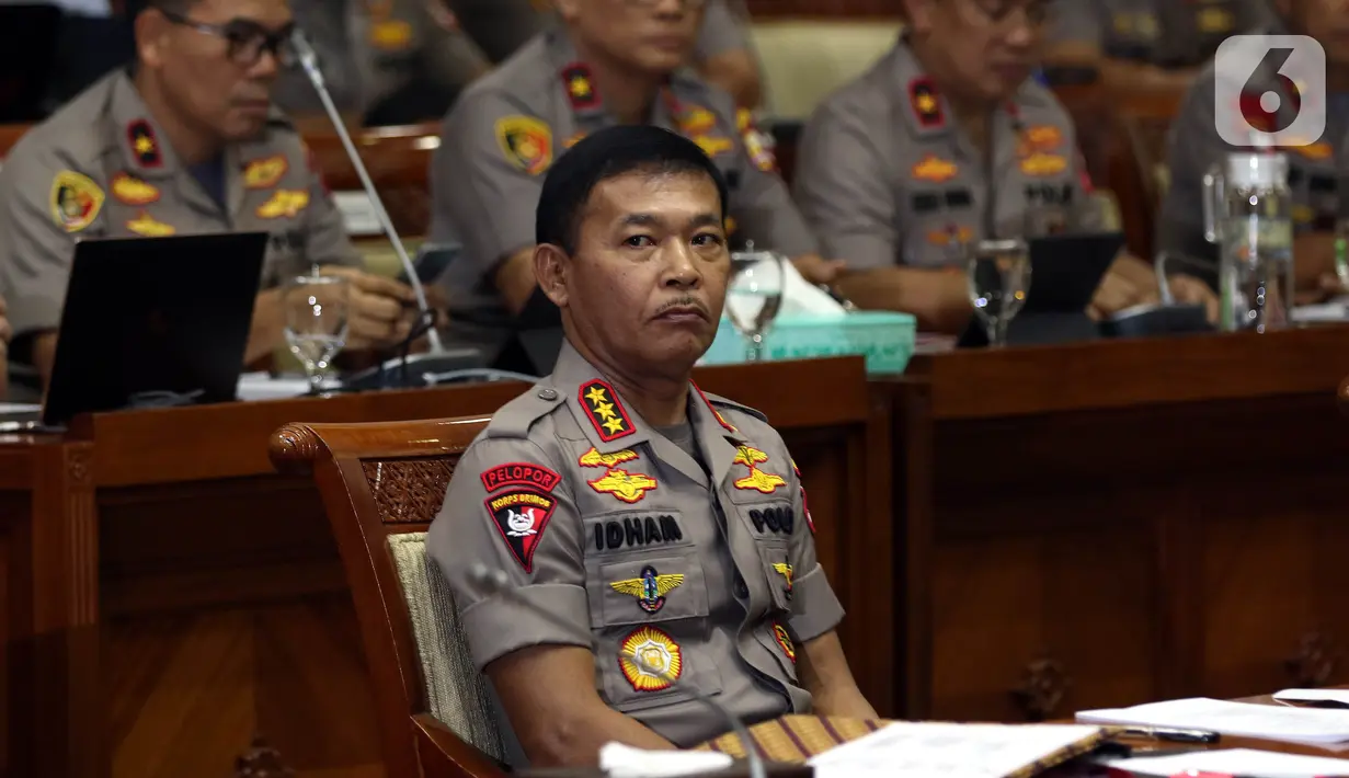 Kabareskrim Komjen Idham Azis menjalani Uji Kepatutan dan Kelayakan di Komisi III DPR, Kompleks Parlemen, Senayan, Jakarta, Rabu (30/10/2019). Idham Azis merupakan calon tunggal Kapolri yang ajukan Presiden Jokowi menggantikan Kapolri sebelumnya Tito Karnavian. (Liputan6.com/Johan Tallo)