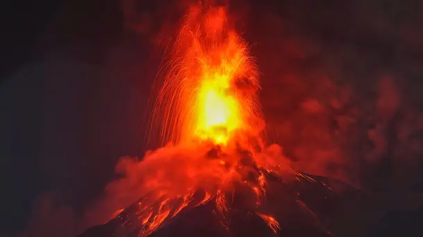 Gunung Fuego Meletus Ratusan Warga Dievakuasi