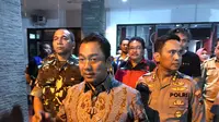 Wali Kota Semarang, Hendrar Prihadi usai melakukan rapat dengan beberapa pihak di Kantor Kecamatan Semarang Utara ,(Foto :Titoisnau)