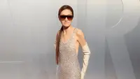 Intip pesona Vera Wang dalam balutan gaun kristal di Vanity Fair Oscar Party 2026 (@verawanggang)