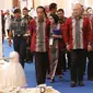 Presiden Joko Widodo dan Mendag Enggartiasto Lukita melihat pameran Trade Expo 2017 di ICE BSD, Tangerang Selatan, Rabu (11/10). Pameran Trade Expo Indonesia (TEI) ke-32 tersebut  berlangsung dari 11-15 Oktober 2017. (Liputan6.com/Angga Yuniar)