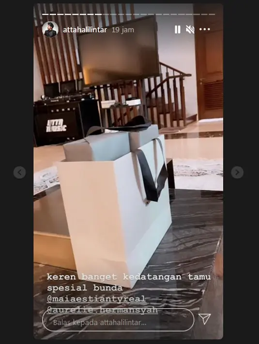 Atta Halilintar dan Aurel Hermansyah (Instagram/attahalilintar)