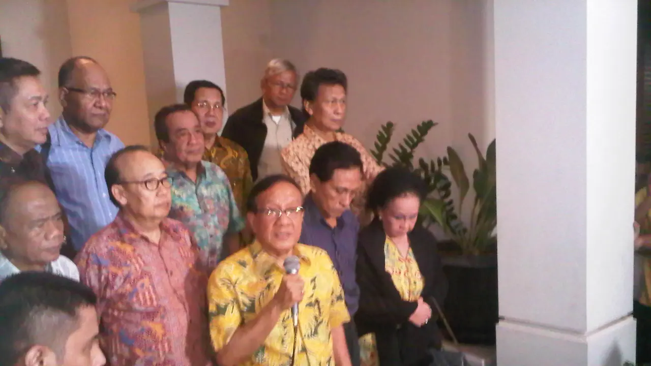 Akbar Tandjung: Tak Ada Intervensi Menko Polhukam ke Golkar