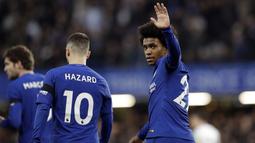 Willian merayakan golnya ke gawang Crystal Palace pada lanjutan Premier League di Stamford Bridge stadium, London, (10/3/2018). Chelsea menang 2-1.(AP/Matt Dunham)