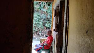 Warga penghuni kampung zombie. (Liputan6.com/Rio Ferdinand Muhammad Eka Putra)