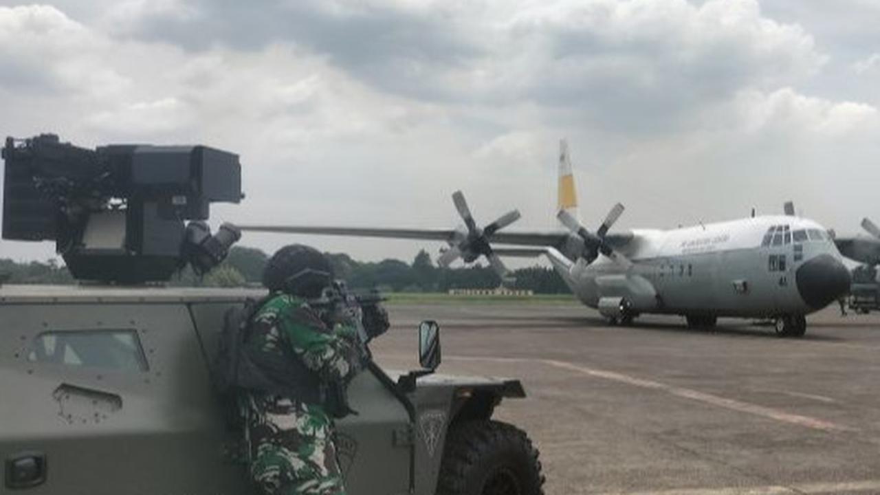 Momen Pasukan Khusus TNI Evakuasi Penumpang Saudi Airlines Mendarat Darurat Usai Dapat Teror Bom