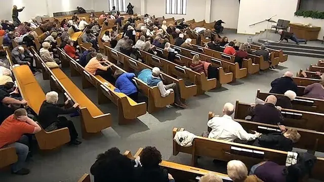 Penembakan di gereja Texas sewaktu kebaktian sedang berlangsung.