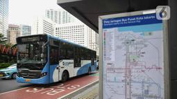 PT Transjakarta berencana menambah rute perjalanan di daerah Bogor, Depok, Tangerang dan Bekasi (Bodetabek) yang akan direalisasikan dalam kurun waktu tiga bulan ke depan. (Liputan6.com/Angga Yuniar)