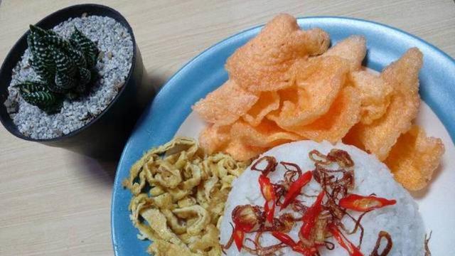 [Bintang] Nasi Uduk Magicom
