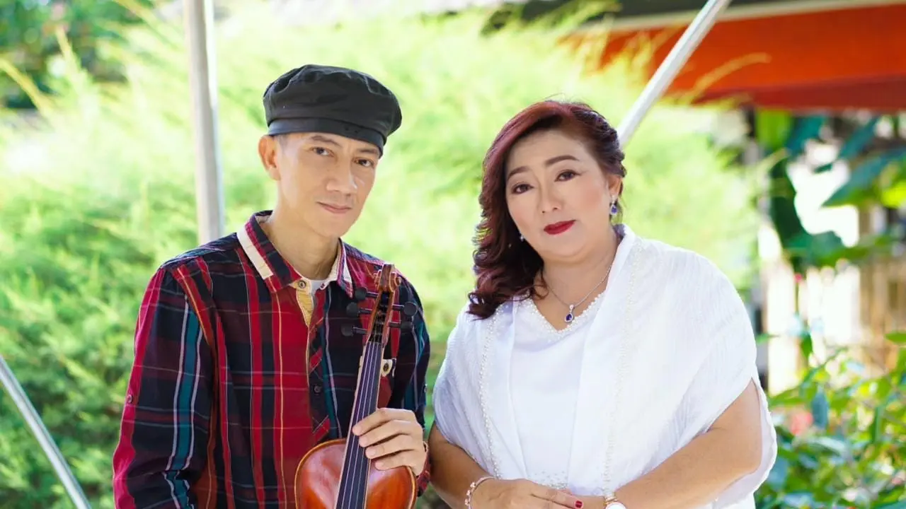 Ci Akim Gandeng Hendri Lamiri