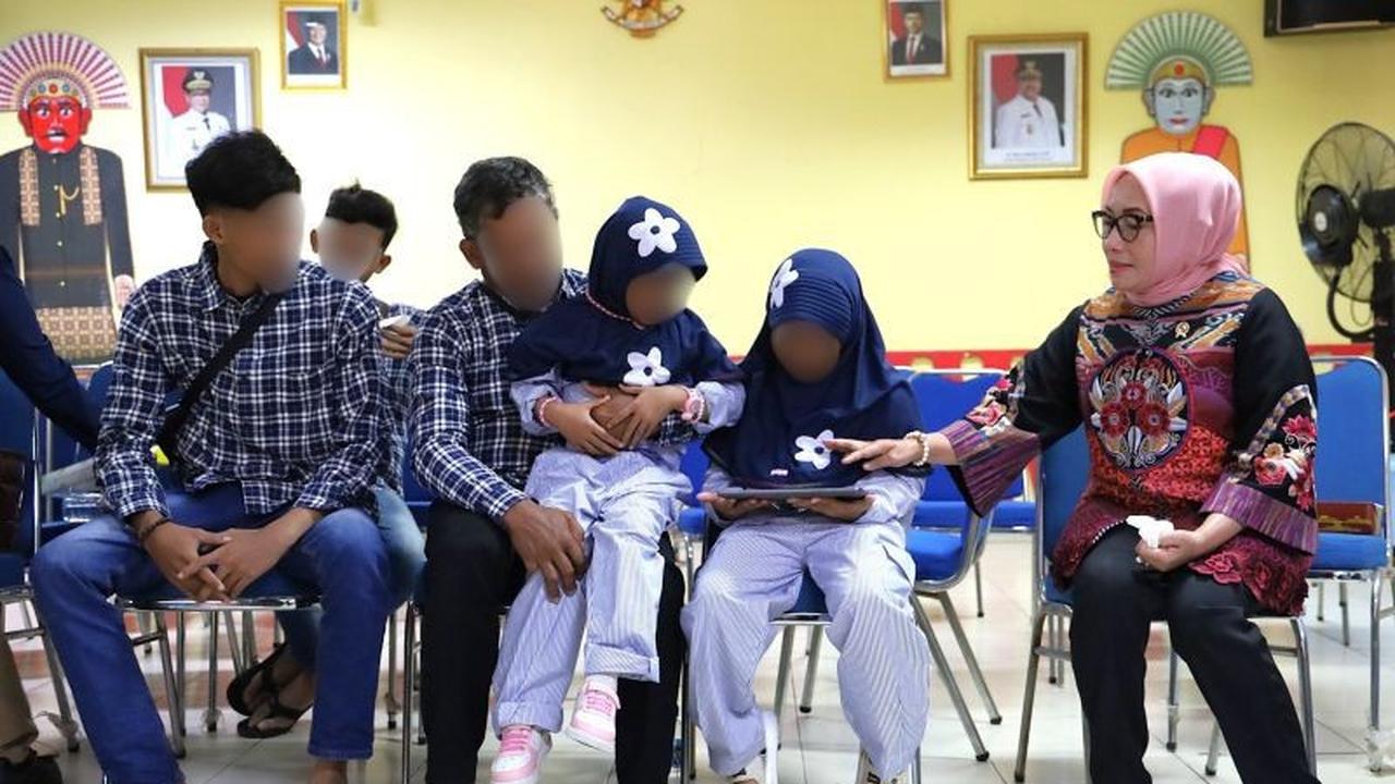 Momen Haru: Menteri Arifah Berhasil Satukan Kembali Anak Korban Kekerasan dengan Keluarga Setelah Terpisah Lama