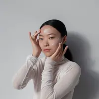 Caveman Skincare mengajak kita meninggalkan semua produk dan kebiasaan membersihkan wajah. (Foto/Dok: freepik.com)