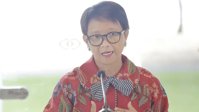 Menlu Retno Marsudi dalam acara pembukaan Bali Democracy Forum ke-14, Kamis (9/12/2021).