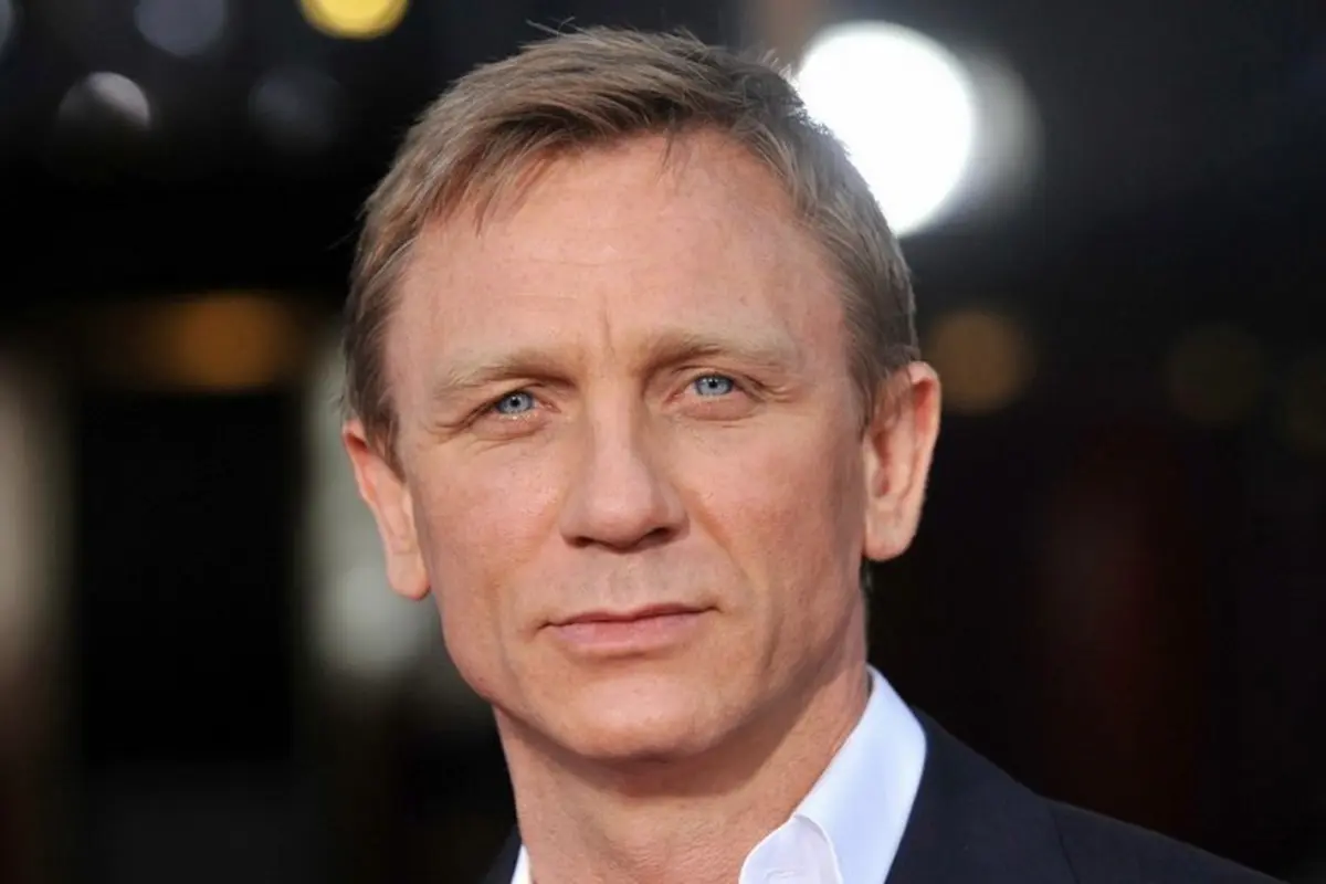 Daniel Craig