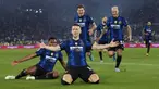 Inter Milan sukses menyabet trofi Coppa Italia usai mengalahkan Juventus di laga final yang berlangsung di Stadion Olimpico, Kamis (12/5/2022) dini hari WIB. Berikut ini 5 penampil terbaik Nerazzurri di laga tersebut. (LaPresse via AP/Alfredo Falcone)