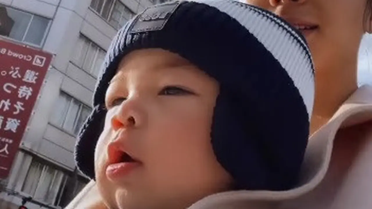 Nikita Willy dan Baby Izz