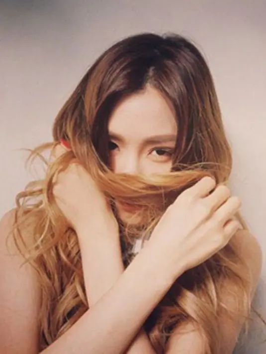 Tiffany SNSD justru mengurangi makanan berminyak dan berlemak, karena menurutnya dapat menyebabkan minyak berlebih pada wajahnya. (viainstagram@xolovestephie/Bintang.com)