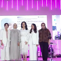 ParagonCorp memaparkan hasil penelitian terbaru dalam talk shownya yang bertajuk 1st in Indonesia: ParagonCorp Skin GenomicResearch - Decode Indonesian Specific Skin Needs”. (Foto magnifique indonesia)