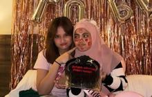 Setia Kawan, 8 Foto Nia Rose Temani Putri Isnari dari Pesta Lajang Hingga Resepsi!