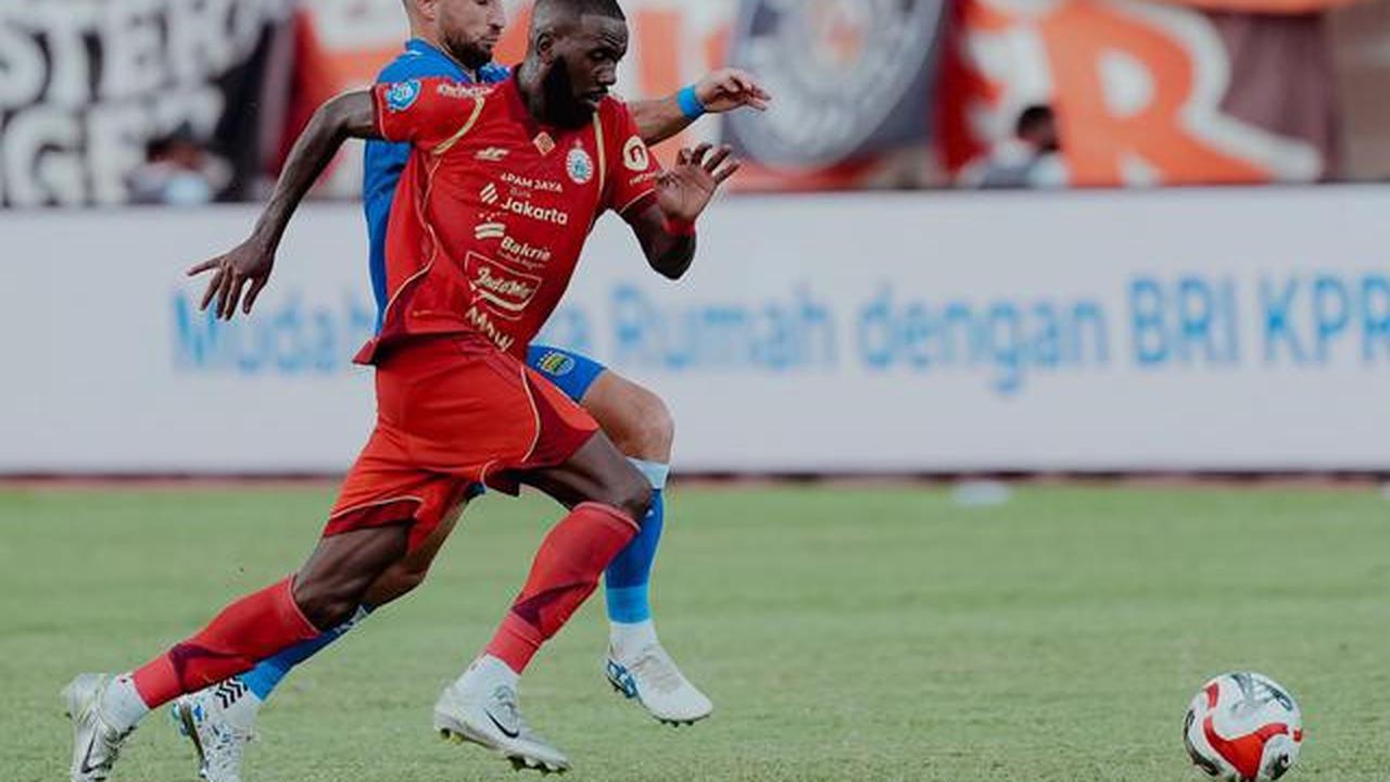 Pelatih Persija Kecam Wasit Uzbekistan setelah Keok 1-2 dari Persib, Sentil Harusnya Guaycochea Dikartu Merah