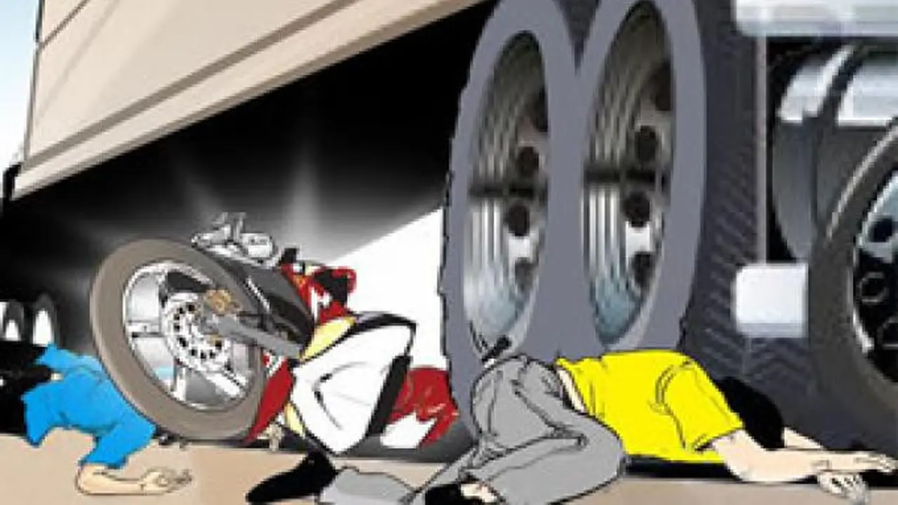 Ilustrasi pengendara motor terlindas truk (Istimewa)