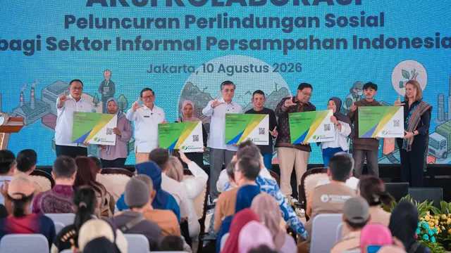 Pramono Siapkan Jaminan Sosial Bagi 2.000 Pemulung Bantargebang yang Belum Terdata