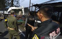 Pemkab Cianjur Sikat Kios Bandel di Jalur Puncak, Pastikan Tak Ada yang Beroperasi Lagi