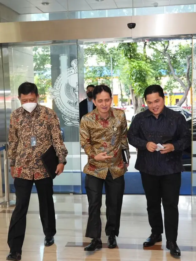 Menteri BUMN Erick Thohir dalam acara penerimaan surat tugas pemeriksaan BPK atas PMN terhadap beberapa perusahaan BUMN di periode 2020-2022. (Dok BUMN)